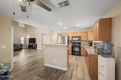 2325 E Greenlee Avenue, Apache Junction, AZ 85119 - Photo 9