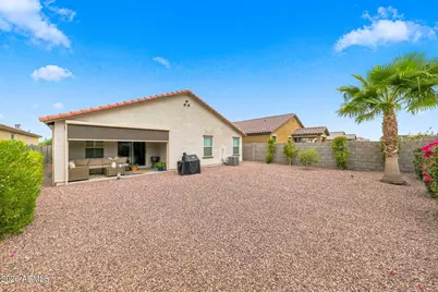 17776 W Oberlin Way, Surprise, AZ 85387 - Photo 11