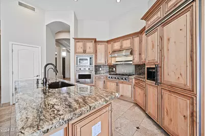 6057 E Campo Bello Drive, Scottsdale, AZ 85254 - Photo 13