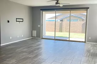 8503 W Peppertree Ln, Glendale, AZ 85305 - Photo 11