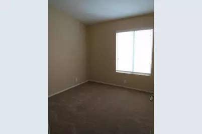 853 E Constitution Drive, Chandler, AZ 85225 - Photo 11
