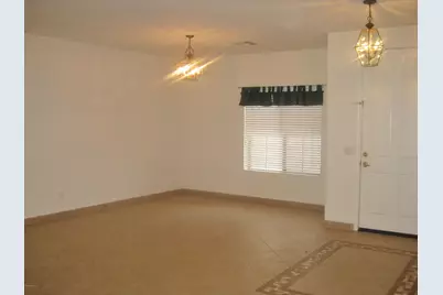 1042 E Canyon Way, Chandler, AZ 85249 - Photo 5