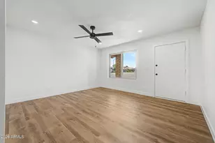 3508 E Larkspur Dr, Phoenix, AZ 85032 - Photo 9