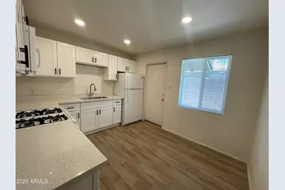 2730 E Willetta Street, Phoenix, AZ 85008 - Photo 9