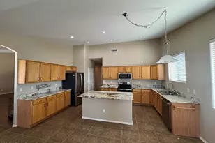 31023 N 166th Dr, Surprise, AZ 85387 - Photo 11