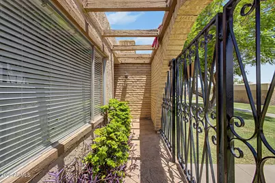 2120 E Villa Court, Tempe, AZ 85282 - Photo 7