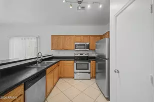 7027 W Lincoln St, Peoria, AZ 85345 - Photo 7