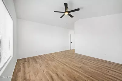 8002 W Preston Lane, Phoenix, AZ 85043 - Photo 21