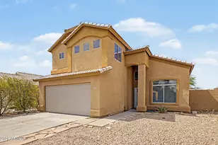 8002 W Preston Ln, Phoenix, AZ 85043 - Photo 1