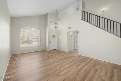 8002 W Preston Lane, Phoenix, AZ 85043 - Photo 7