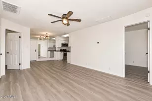 20402 N 6th Dr, Phoenix, AZ 85027 - Photo 11