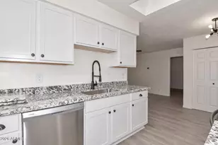 20402 N 6th Dr, Phoenix, AZ 85027 - Photo 7