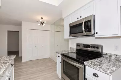 20402 N 6th Drive #6, Phoenix, AZ 85027 - Photo 3