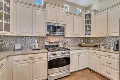 20754 W Sunrise Court, Buckeye, AZ 85396 - Photo 7