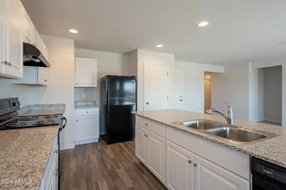 809 W Raymond Street, Coolidge, AZ 85128 - Photo 13