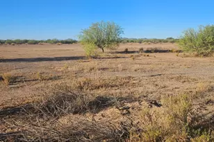 11478 W Xavier Dr, Arizona City, AZ 85123 - Photo 1