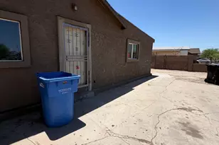 1709 E Encinas Ln, Phoenix, AZ 85040 - Photo 3