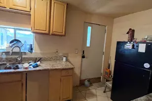 1709 E Encinas Ln, Phoenix, AZ 85040 - Photo 21