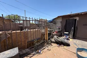 1709 E Encinas Ln, Phoenix, AZ 85040 - Photo 45