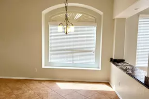 407 W Helena Dr, Phoenix, AZ 85023 - Photo 5
