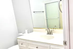 407 W Helena Dr, Phoenix, AZ 85023 - Photo 17