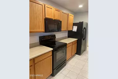 12527 N 57th Avenue, Glendale, AZ 85304 - Photo 3