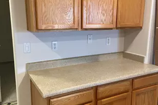 12527 N 57th Ave, Glendale, AZ 85304 - Photo 5