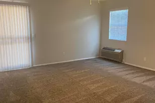 12527 N 57th Ave, Glendale, AZ 85304 - Photo 9