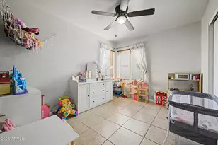1717 E Greenway Cir, Phoenix, AZ 85042 - Photo 15