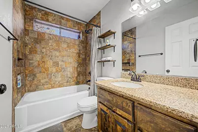 1717 E Greenway Circle, Phoenix, AZ 85042 - Photo 13