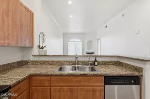 11640 N Tatum Blvd, Phoenix, AZ 85028 - Photo 19