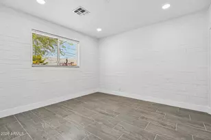 10258 N 18th Ave, Phoenix, AZ 85021 - Photo 11