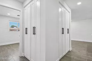 10258 N 18th Ave, Phoenix, AZ 85021 - Photo 9