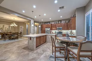 12927 W Quail Track Dr, Peoria, AZ 85383 - Photo 11