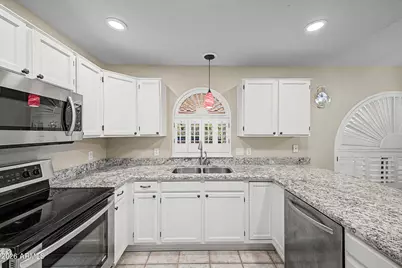 7518 W Kerry Lane, Glendale, AZ 85308 - Photo 9