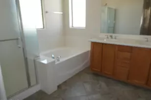 9184 W Meadow Dr, Peoria, AZ 85382 - Photo 11