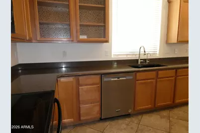 9184 W Meadow Drive, Peoria, AZ 85382 - Photo 5
