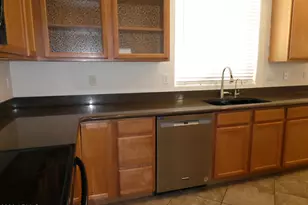 9184 W Meadow Dr, Peoria, AZ 85382 - Photo 5