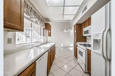 21614 N 139th Drive, Sun City West, AZ 85375 - Photo 13