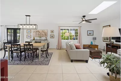 11242 N 44th Court, Phoenix, AZ 85028 - Photo 9