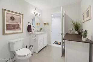 11242 N 44th Ct, Phoenix, AZ 85028 - Photo 33