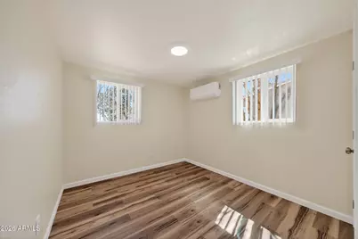 10229 S Honeysuckle Drive, Hereford, AZ 85615 - Photo 17