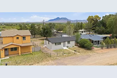 10229 S Honeysuckle Drive, Hereford, AZ 85615 - Photo 5