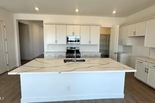 20350 N 222nd Dr, Surprise, AZ 85387 - Photo 3