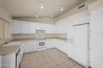 6657 N 77th Drive, Glendale, AZ 85303 - Photo 9