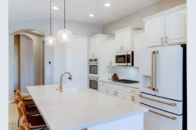 12332 W Milton Drive, Peoria, AZ 85383 - Photo 13