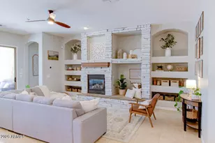 12332 W Milton Dr, Peoria, AZ 85383 - Photo 17