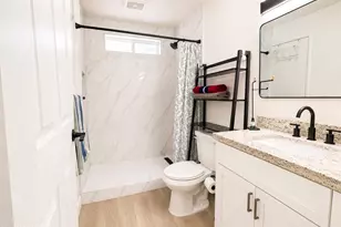 18240 N 32nd Ln, Phoenix, AZ 85053 - Photo 11