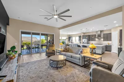 11613 W Montansoro Lane, Peoria, AZ 85383 - Photo 5