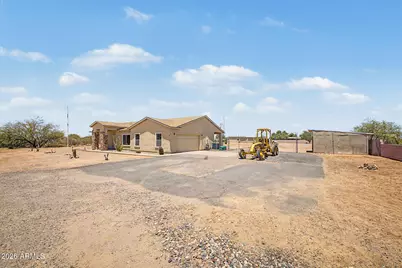10296 E Prairie Hawk Lane, San Tan Valley, AZ 85143 - Photo 3
